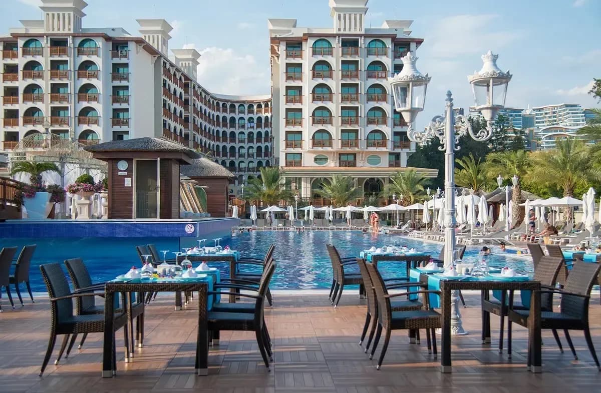 Quattro Beach Spa & Resort